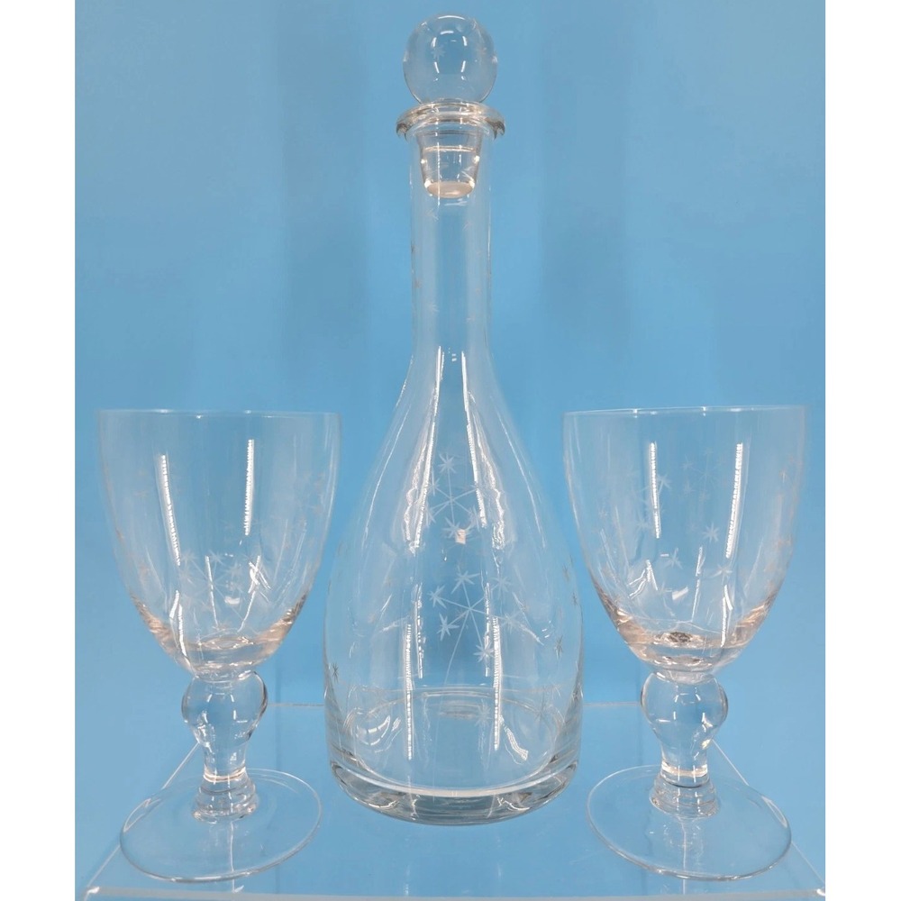 VTG Mid Century Glass Decanter w/2 Glasses - Fireworks Starburst Star‎ Pattern